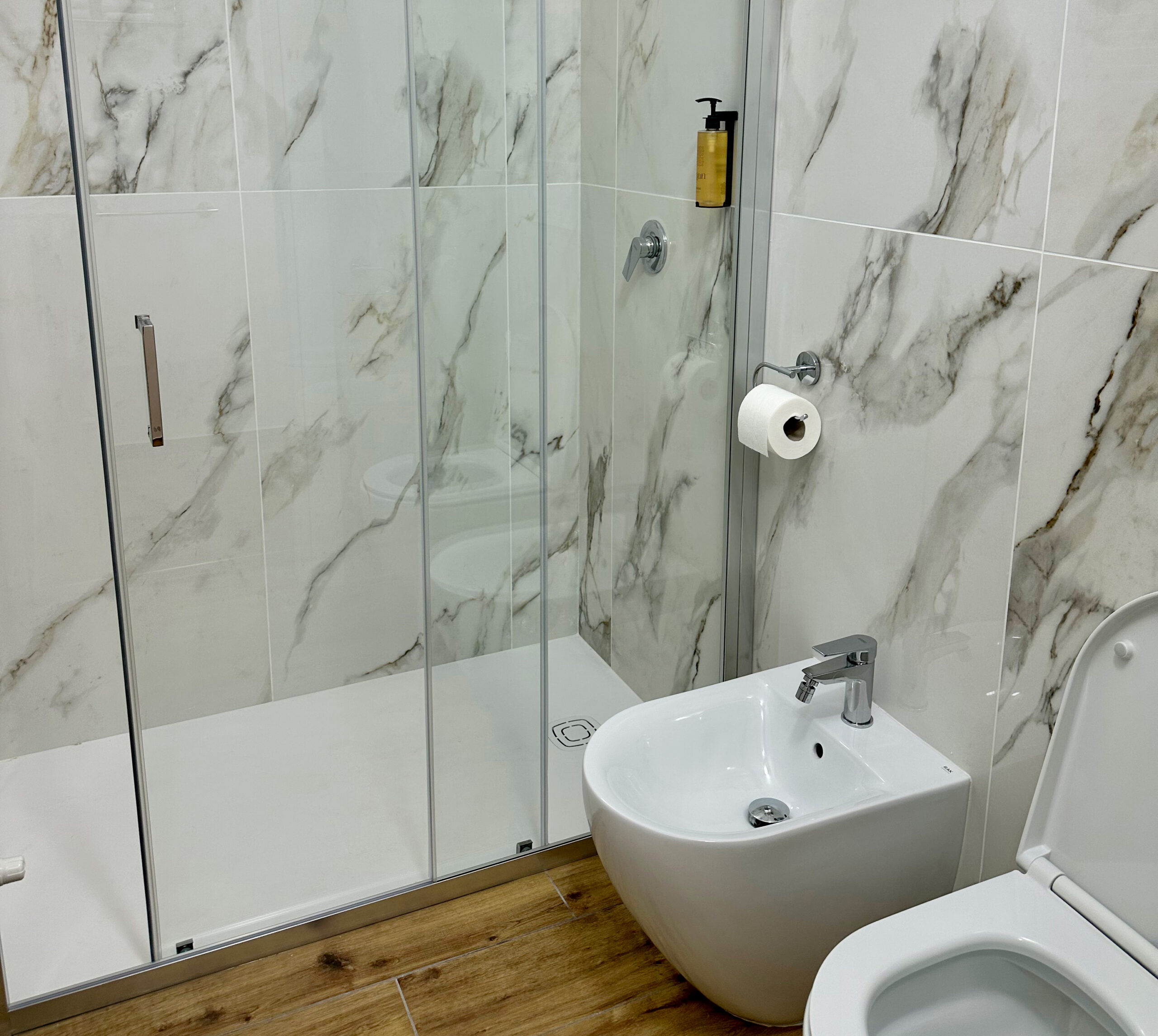 suite nordic oak Vita Residence