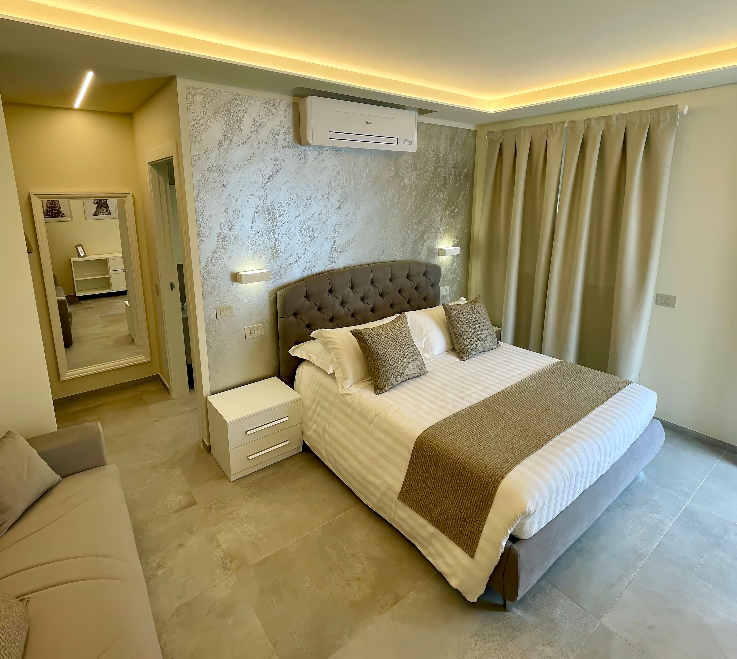 camera silver Vita Residence