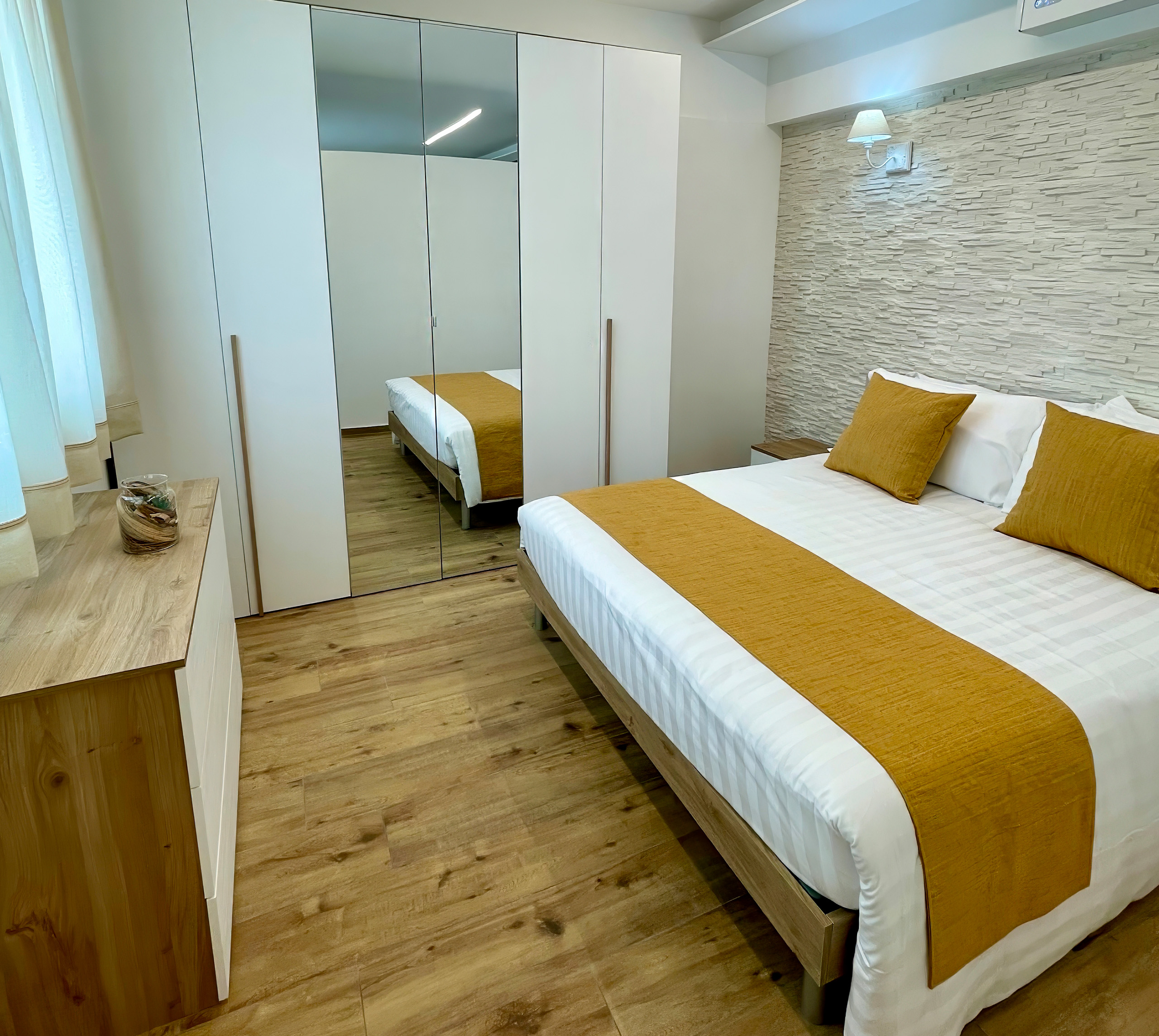 suite nordic oak Vita Residence